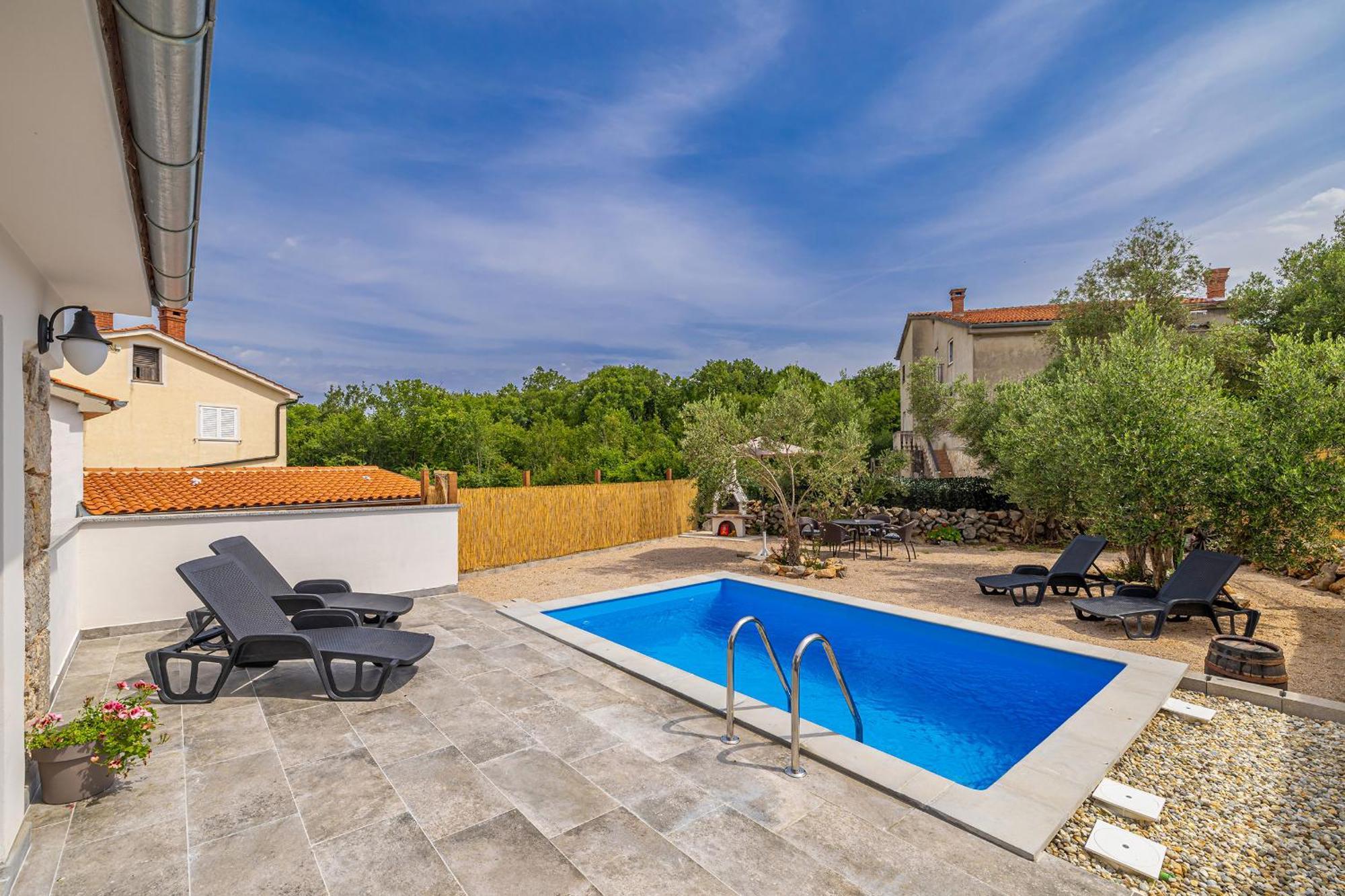 House Kuntenta With Pool And Jacuzzi *