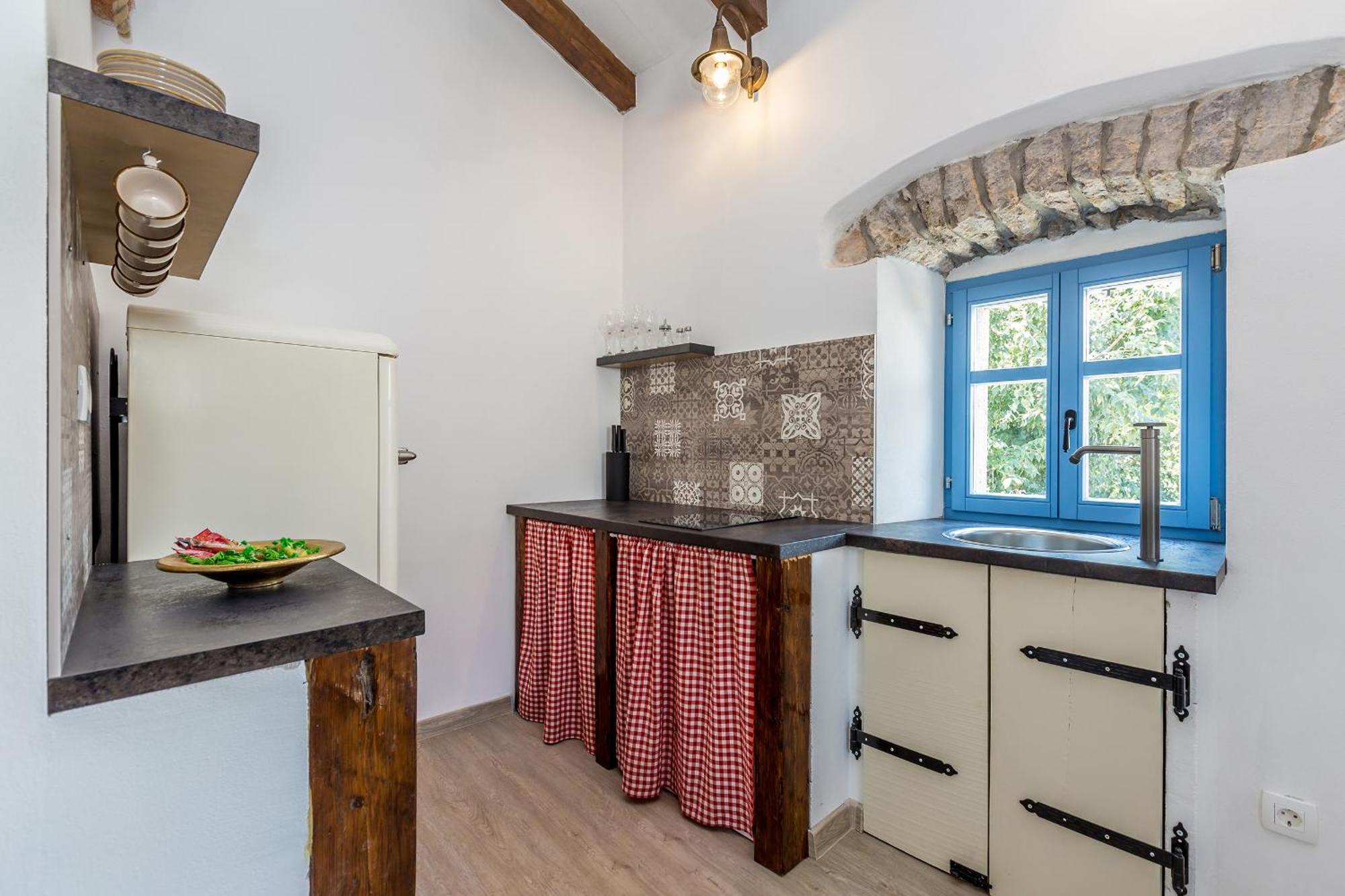 House Kuntenta With Pool And Jacuzzi